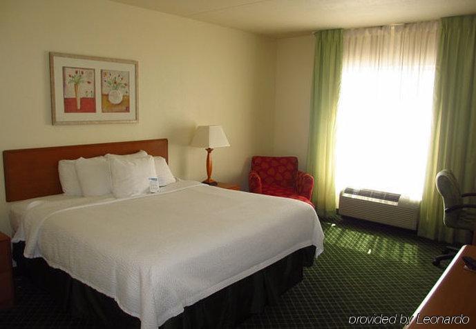 Fairfield Inn & Suites מריאנה מראה חיצוני תמונה